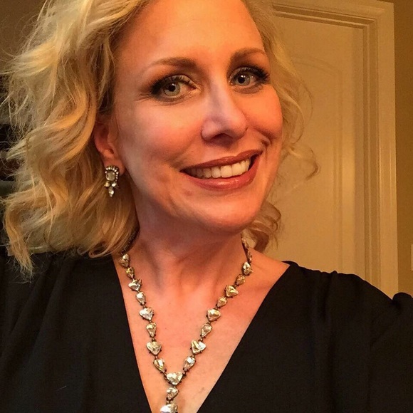 Meet your Posher, Lara - Picture 3 of 8